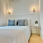 Quarto Na Baixa Wc Privativo